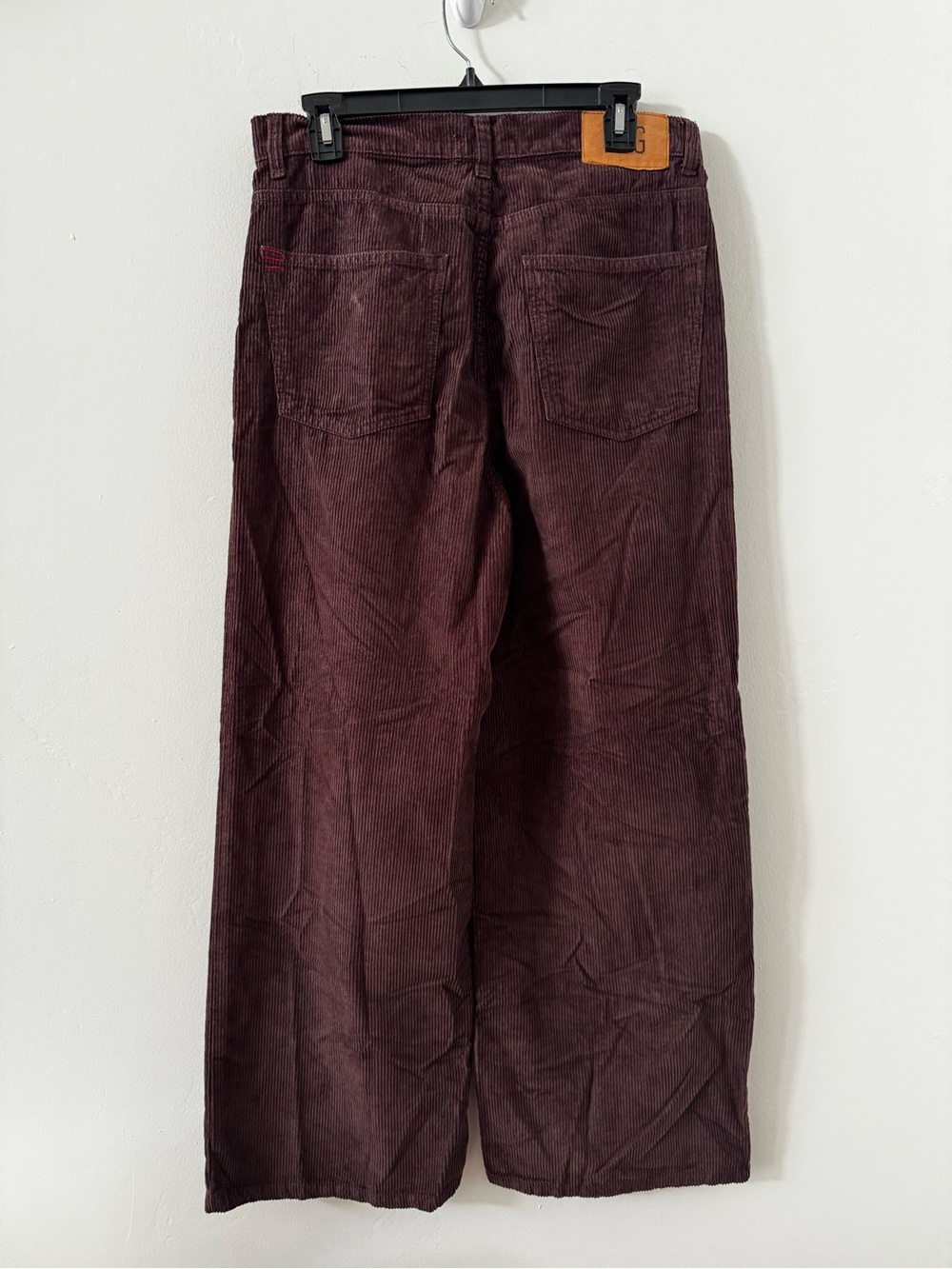 BDG Wide-Leg Corduroy Pants in Burgundy - Picture 2 of 4